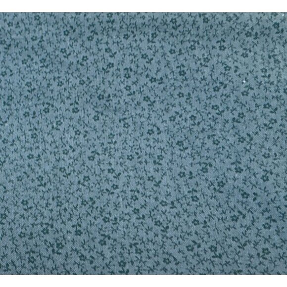 Green Floral Cotton Fabric 1/2 yard x 44" wide for Sewing Quilting Crafts - Picture 3 of 3